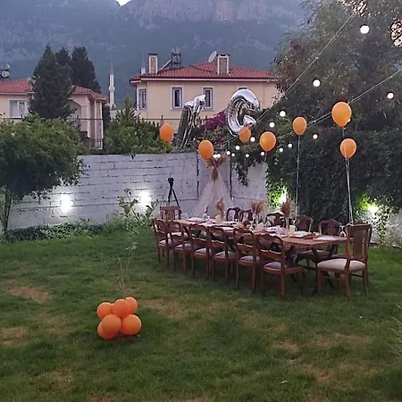 -villa Vildan- 12 Kisilik Oezel Havuzlu 6 Odali Kemer