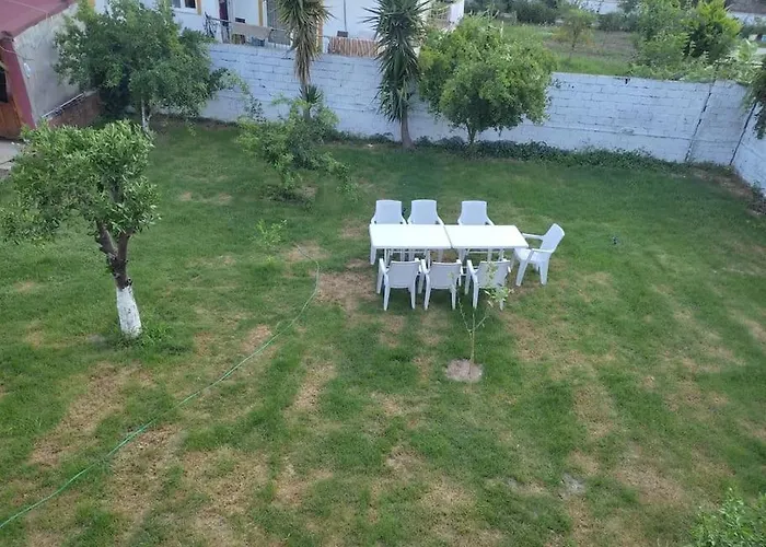 -villa Vildan- 12 Kisilik Oezel Havuzlu 6 Odali Hébergement de vacances *