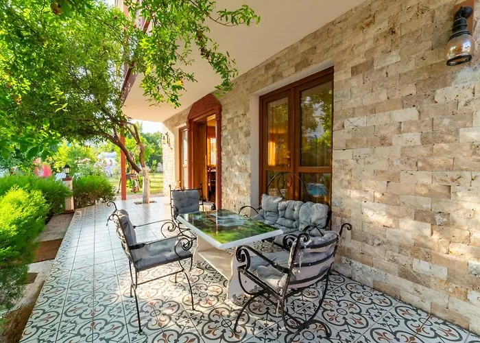 -villa Vildan- 12 Kisilik Oezel Havuzlu 6 Odali Hébergement de vacances *