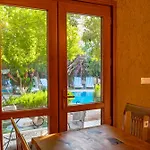 -villa Vildan- 12 Kisilik Oezel Havuzlu 6 Odali Casa de Férias *