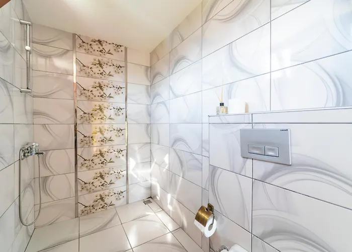 -villa Vildan- 12 Kisilik Oezel Havuzlu 6 Odali * Кемер