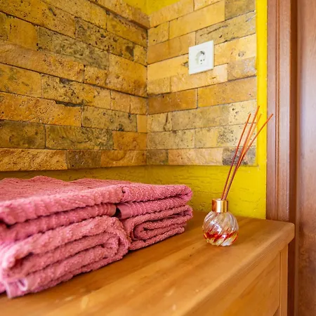 Case de vacanță -villa Vildan- 12 Kisilik Oezel Havuzlu 6 Odali